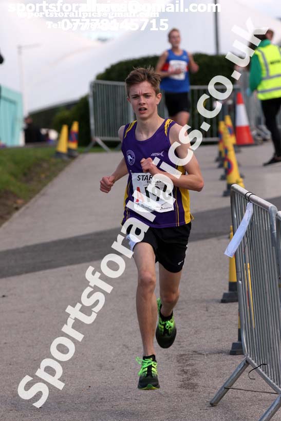 Mens under-17s  Northern 3 Stage Road Relay, SportsCity, Manchester. Photo: David T. Hewitson/Sports for All Pics